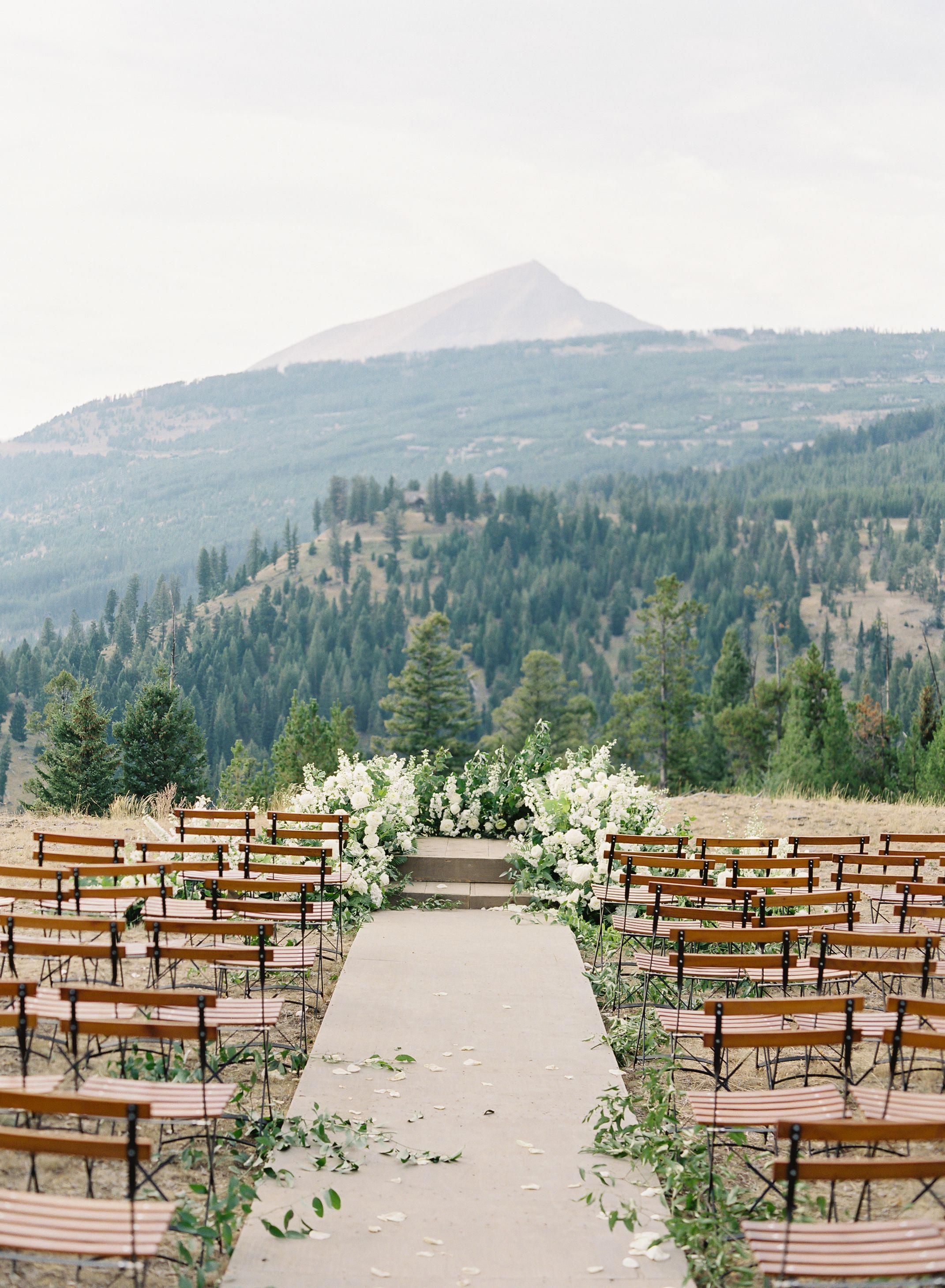27 Jaw-Dropping Outdoor Wedding Ceremony Views -   15 wedding Venues mountains ideas
