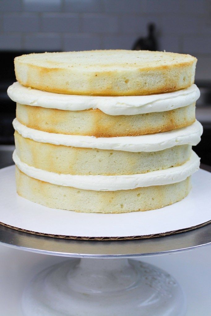 Best Vanilla Cake Recipe With Vanilla Buttercream Frosting - Chelsweets -   16 cake Vanilla white ideas