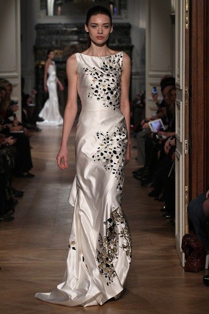 Catwalk photos and all the looks from Tony Ward Spring/Summer 2014 Couture Paris... -   16 dress Coctel tony ward ideas