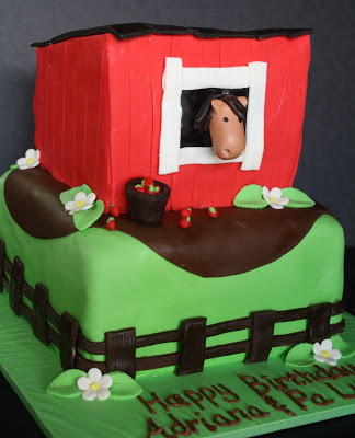 A Horse in a Barn Cake -   14 cake Art horse ideas
