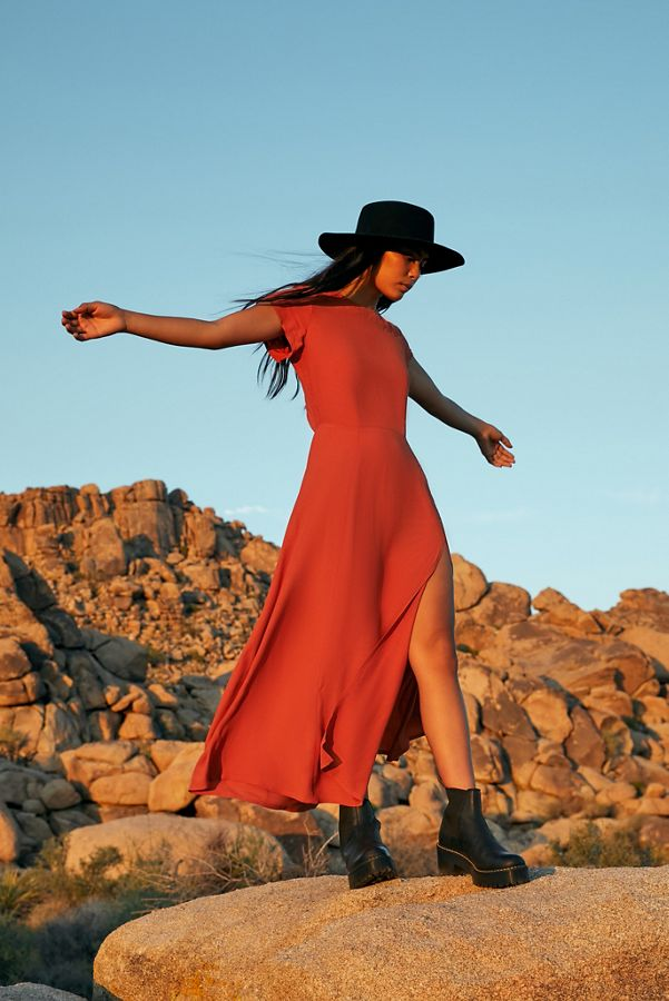 UO Lindsey Cap-Sleeve Midi Dress -   16 fall dress With Sleeves ideas