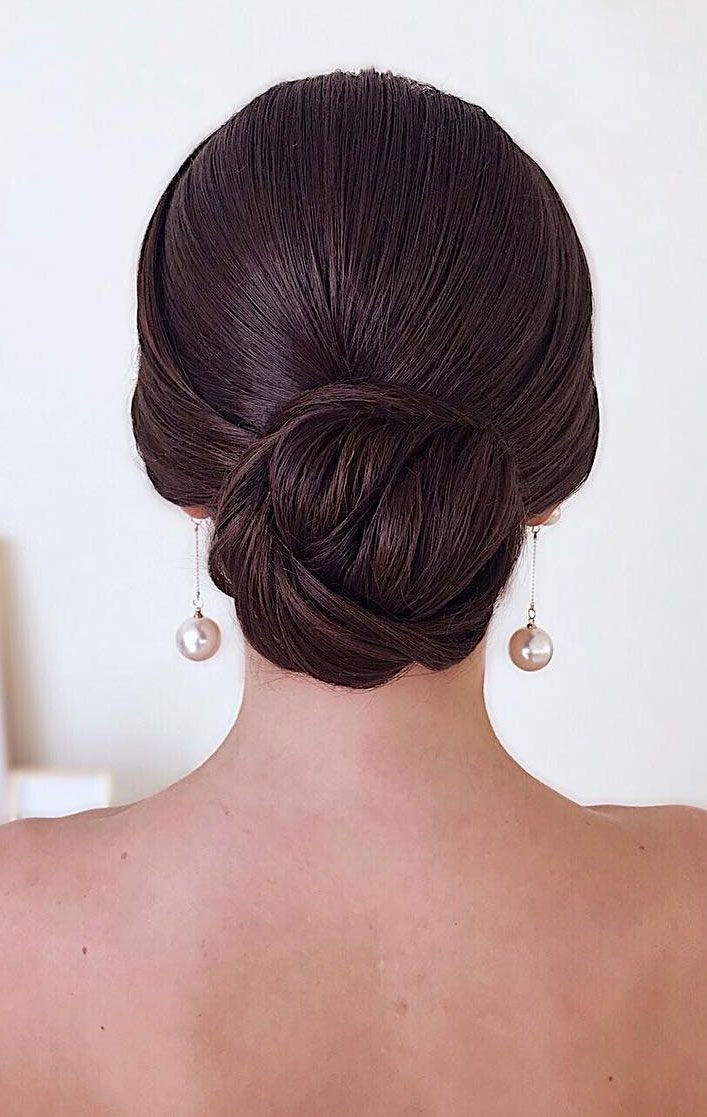 22 Elegant Wedding Hairstyles That Are Right On Trend -   14 hairstyles Formal watches ideas