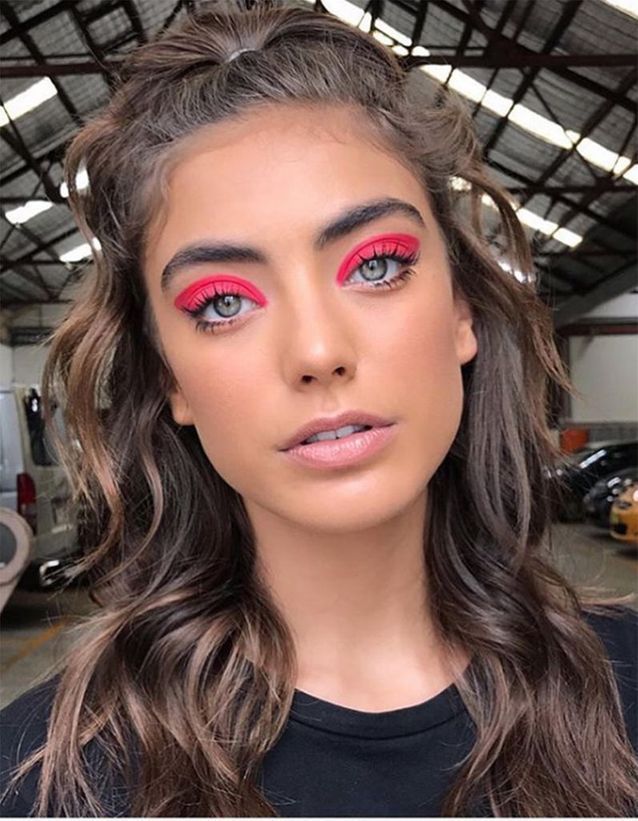 Les plus beaux maquillages de festival - Elle -   14 makeup Festival fluo ideas