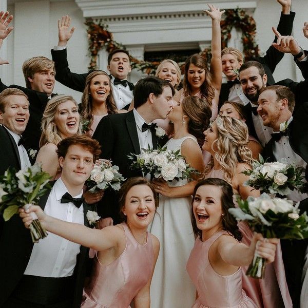 20 Must-Have Wedding Photo Ideas with Bridesmaids and Groomsmen – wedding fotos - SexyWeddingDresses.net -   18 wedding Photography bridesmaids ideas