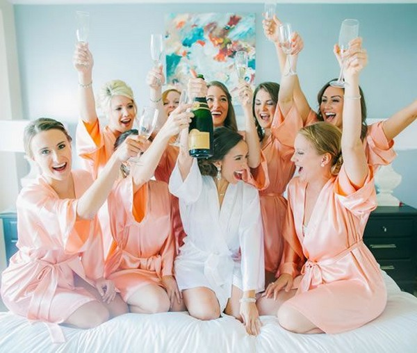 18 Must Have Getting Ready Wedding Photos with Bridesmaids - Oh Best Day Ever -   18 wedding Photography bridesmaids ideas
