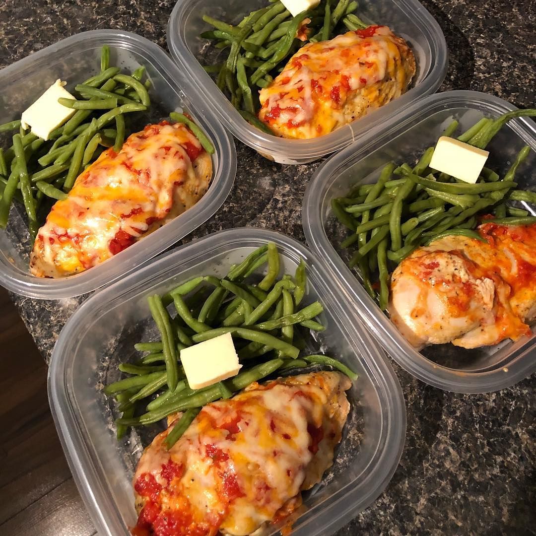 Cheesy chicken with green beans and butter -   7 fitness Instagram meal prep ideas