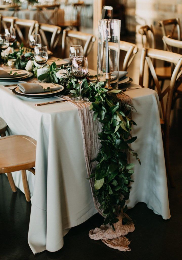 Romantic Moody Fall Wedding // Stone Crest Venue // Katherine + Levi | Dallas Wedding Florist R Love -   15 wedding Table garland ideas