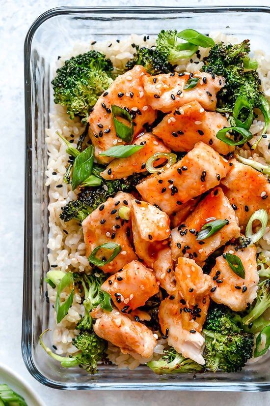 Honey Sriracha Chicken and Broccoli Meal Prep Bowls -   17 fitness Meals dinner ideas