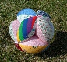 Free pattern: Sew a fabric ball toy for little hands -   7 fabric crafts Toys free pattern ideas