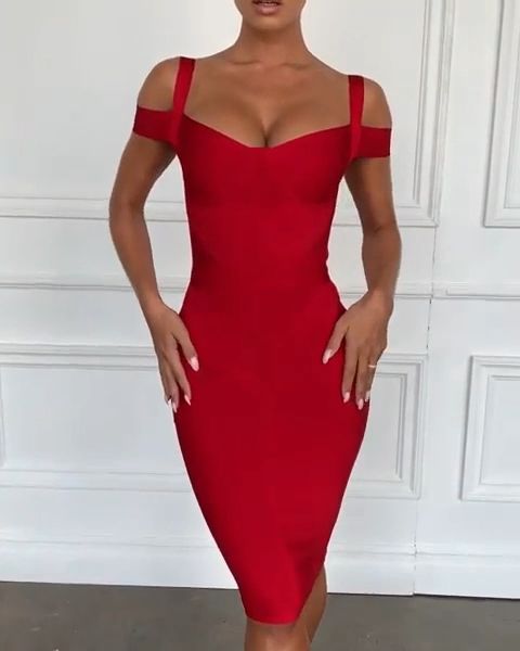 12 red dress Coctel ideas