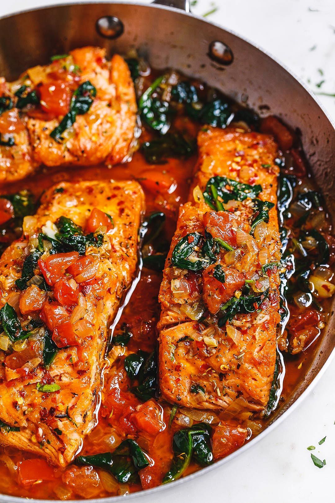 Tuscan Garlic Butter Salmon Skillet with Spinach and Tomato -   13 healthy recipes Salmon garlic butter ideas