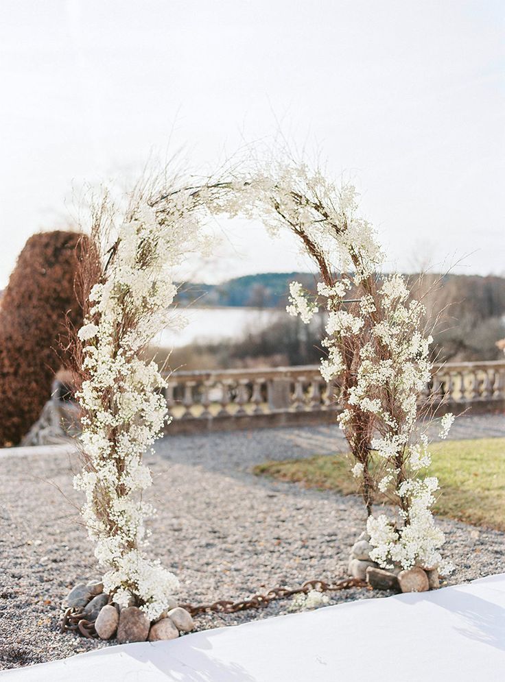 Proof that Winter is the Perfect Time for a Romantic Outdoor Wedding -   14 winter wedding Arch ideas