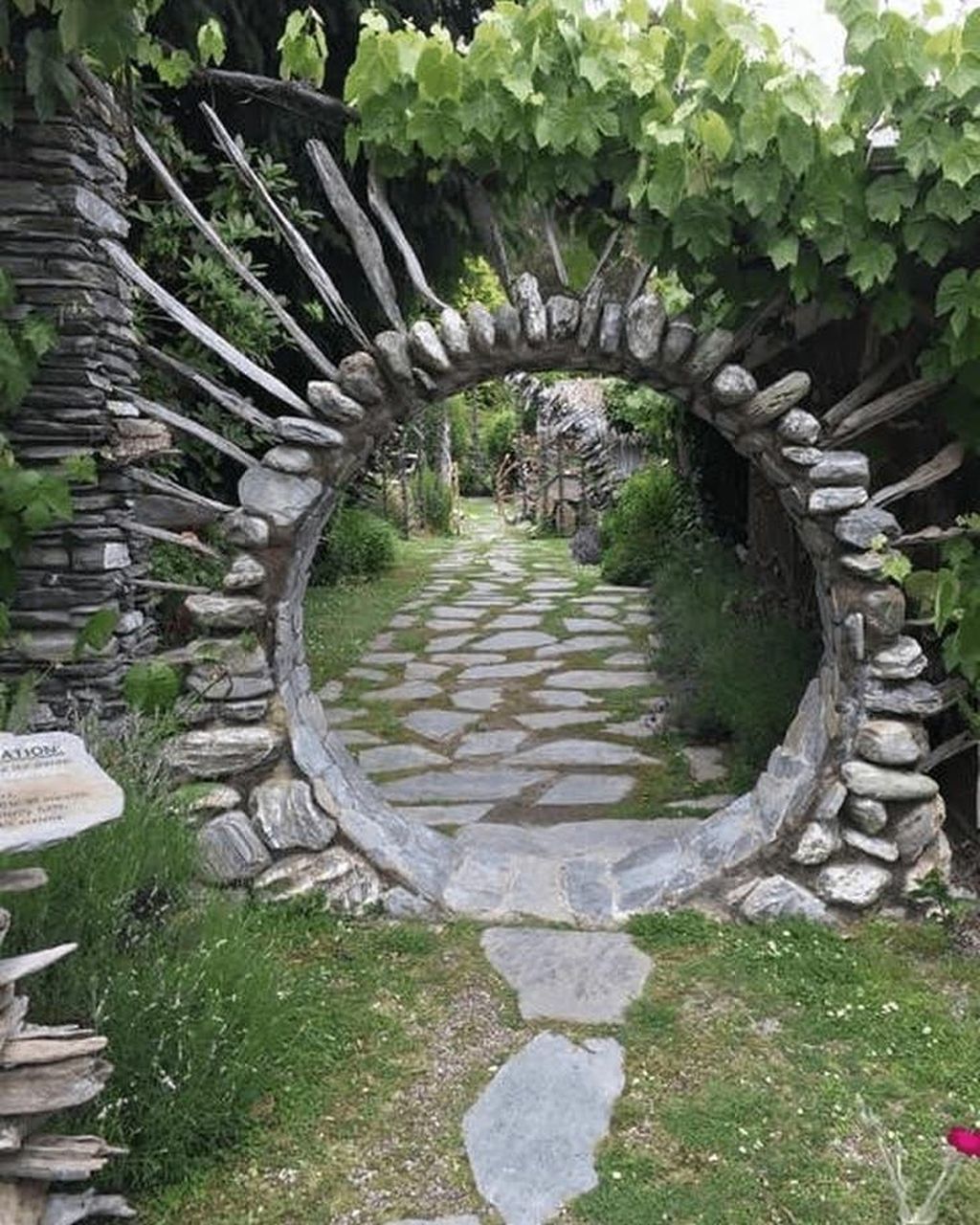 39  Awesome Moon Gate Garden Design Ideas -   16 garden design stone ideas