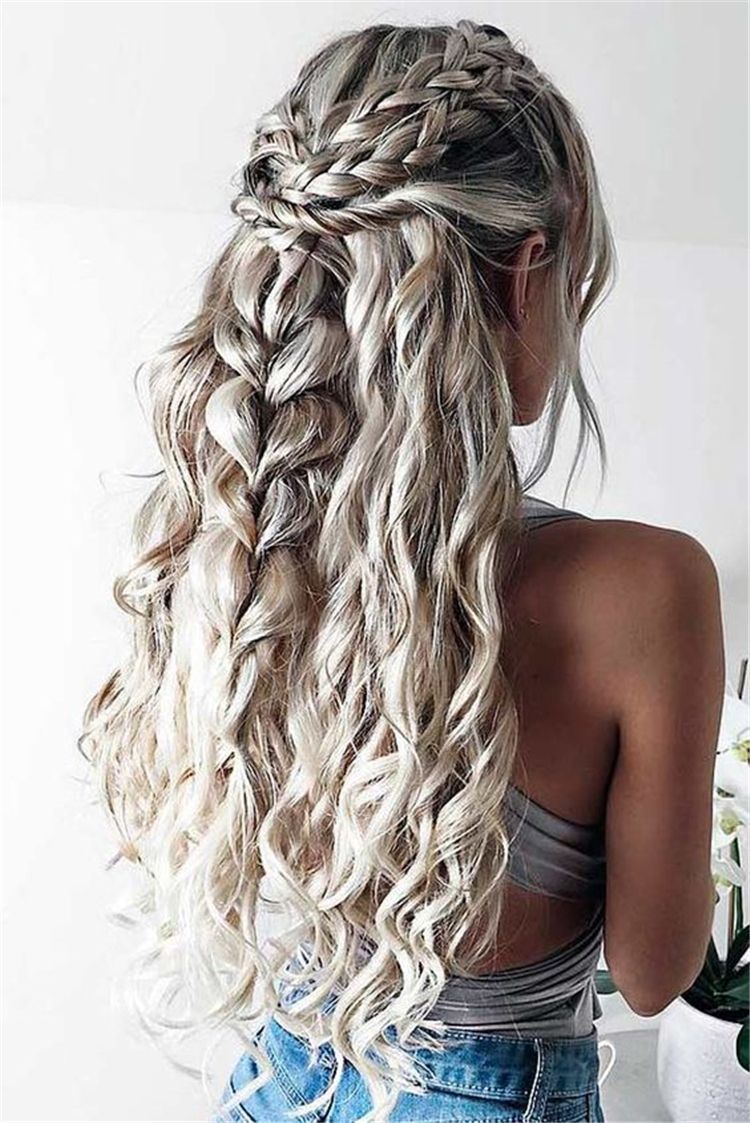50+ Half Up Half Down Wedding Hairstyles You Have To Keep For Your Big Day - Page 40 of 52 - Women Fashion Lifestyle Blog Shinecoco.com -   19 hairstyles Women to get ideas