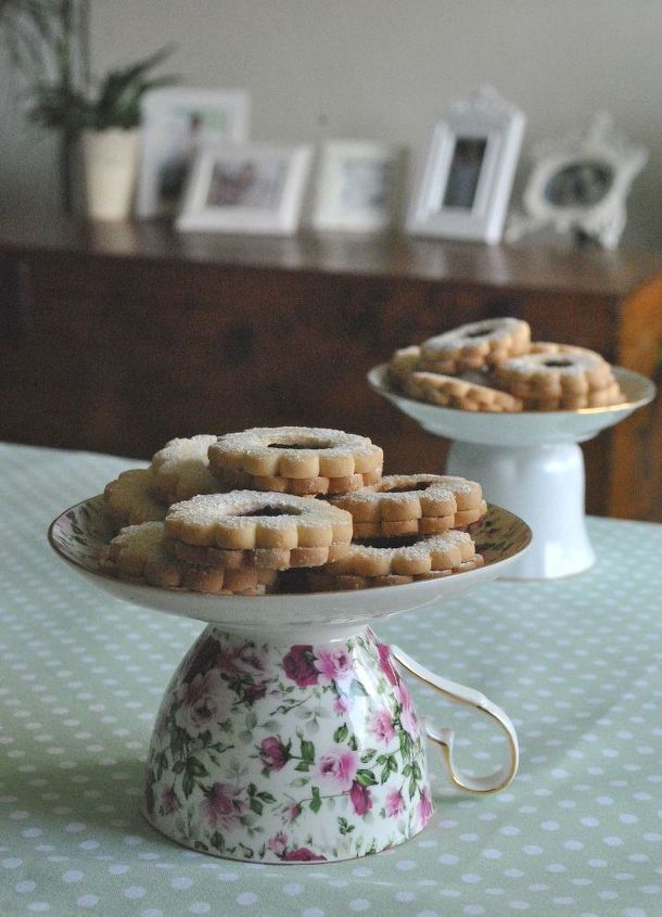 Cake Stand - Made From an Old Coffee Cup -   20 cake Coffee cup ideas
