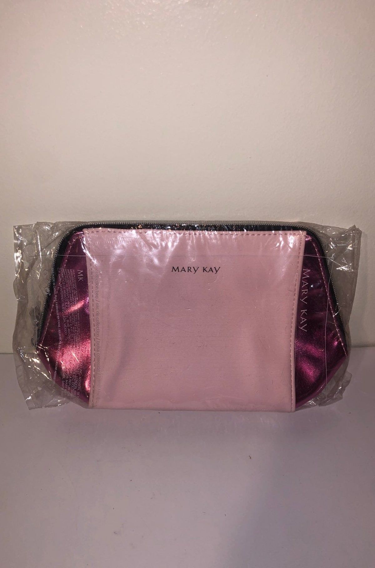 (1)Mary Kay Makeup Storage Bag Pink New -   14 makeup Pink mary kay ideas
