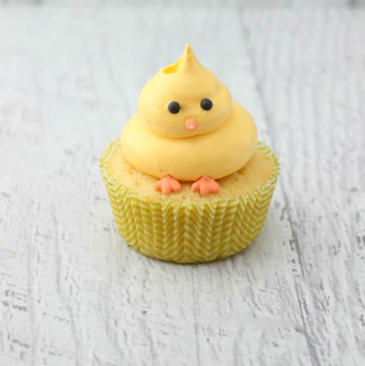 Easter Chick Cupcakes - The Simple, Sweet Life -   17 cup cake Easter ideas
