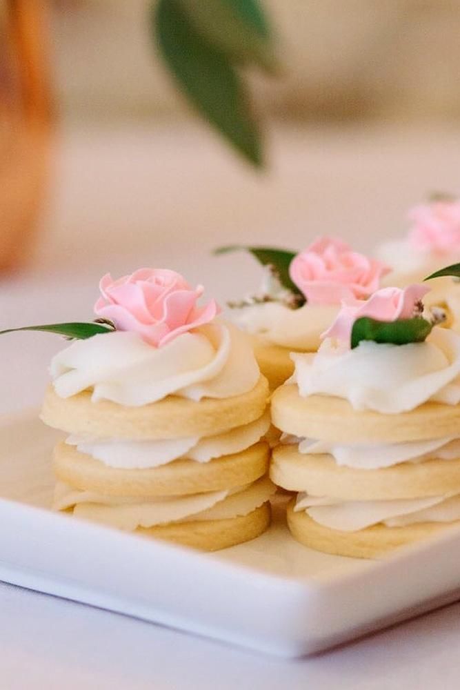 36 Wedding Cake Cookies Decor Ideas | Wedding Forward -   19 cake Mini wedding ideas