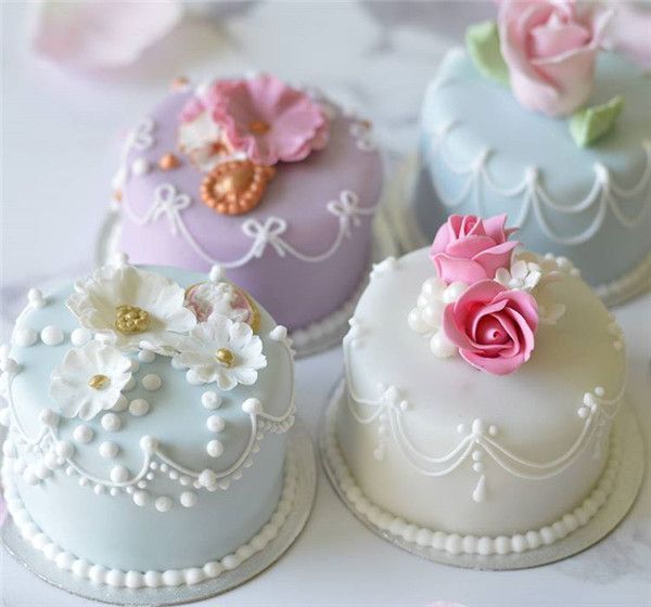 33 Mini Wedding Cake Ideas for Your Big Day - Yes Delicious! -   19 cake Mini wedding ideas