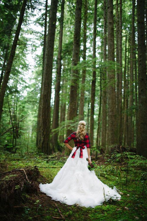 25 of the Best Fall Wedding Ideas -   15 wedding Winter shooting ideas