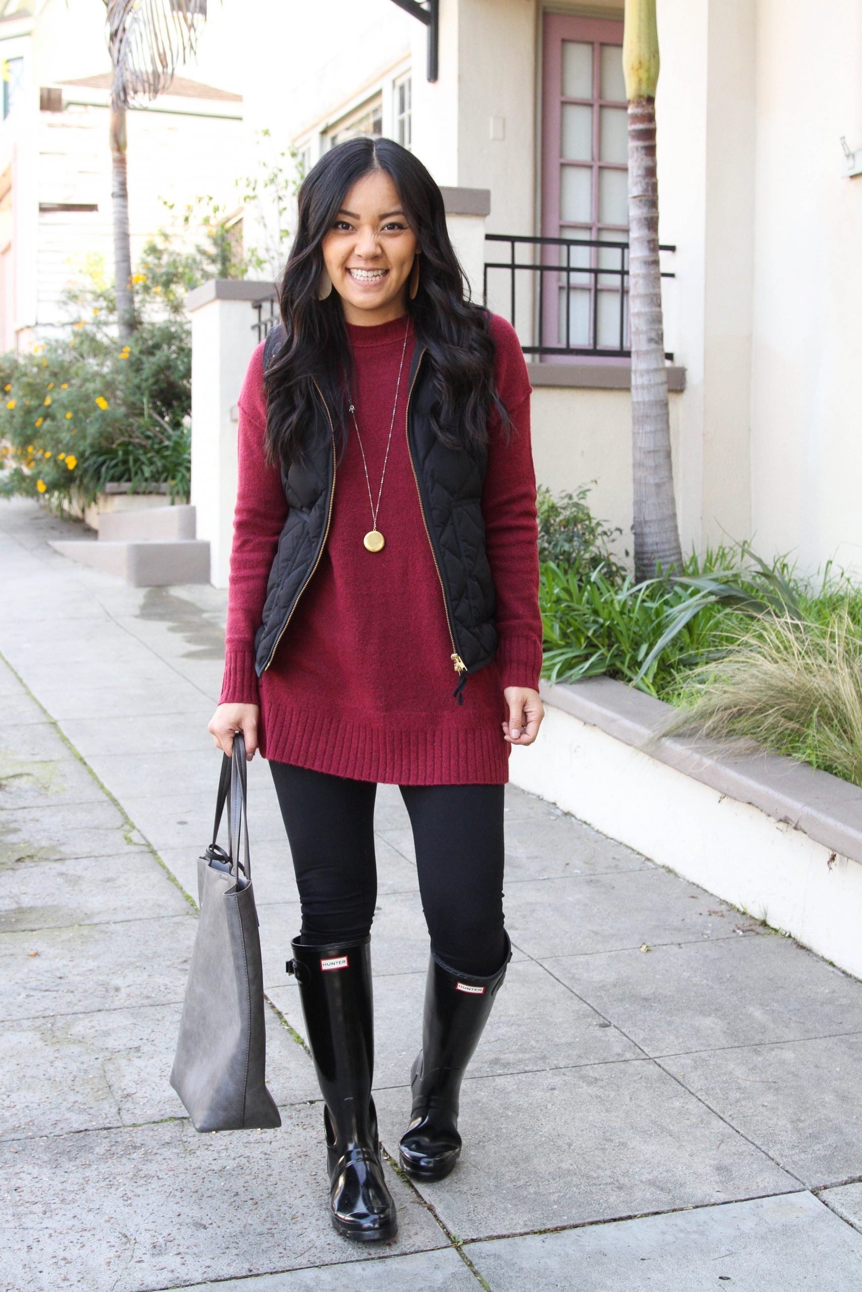Three Winter Outfits With a Tunic Sweater – Sporty, Casual, Date -   17 dress Winter leggings ideas