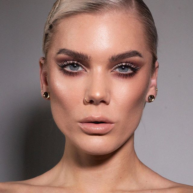 Linda Hallberg on Instagram: “Really love how this eye makeup shapes the eyes! Products used:  Base @danessa_myricks Vision Cream Cover N03 @lindahallbergcosmetics…” -   13 makeup For Teens lipsticks ideas