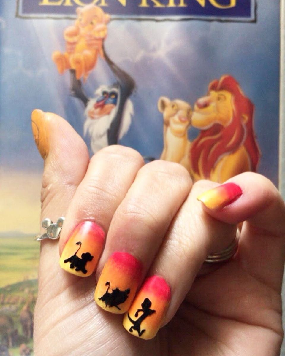 57 Magical Disney Nail Art Ideas Inspired by Your Favorite Movies -   15 holiday Nails disney ideas