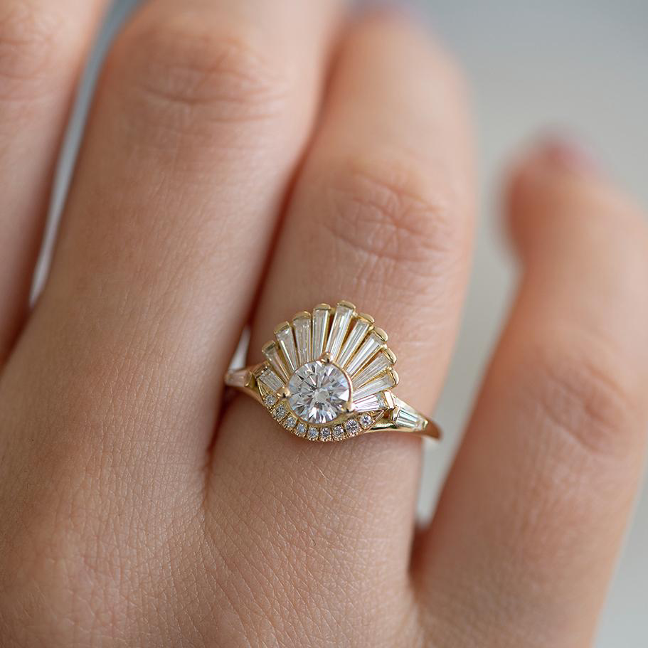 Vintage Art Deco Ring - Baguette Crown Cluster Engagement Ring -   17 art deco wedding Bands ideas