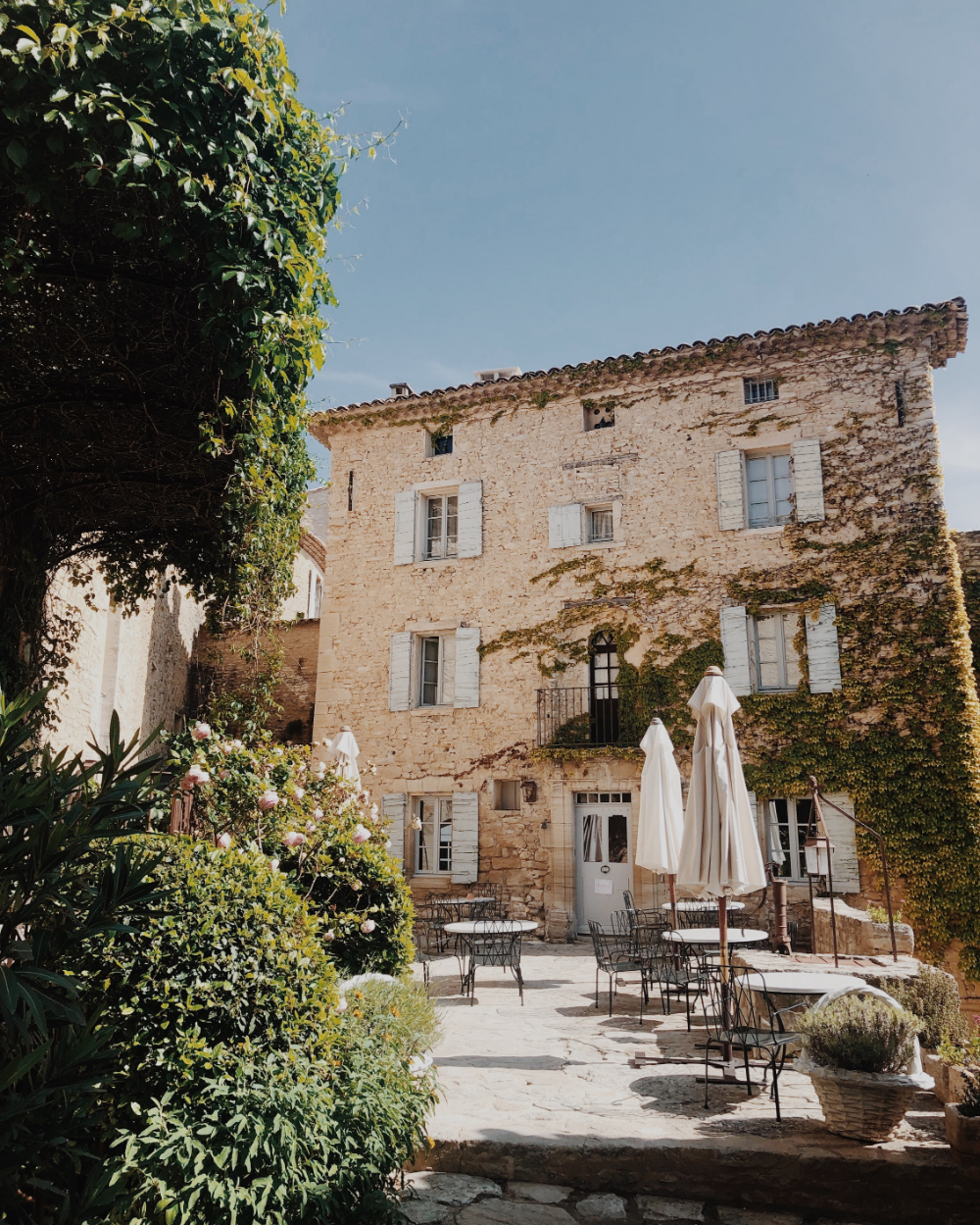 South of France: Provence — Dreams + Jeans -   18 holiday Home france ideas