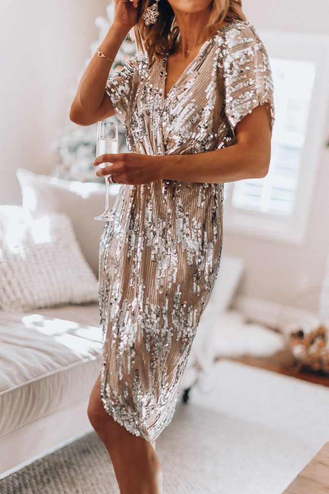 15 Sequin Holiday Party Dresses For Your Next Party | Cella Jane -   17 holiday Fashion inspiration ideas
