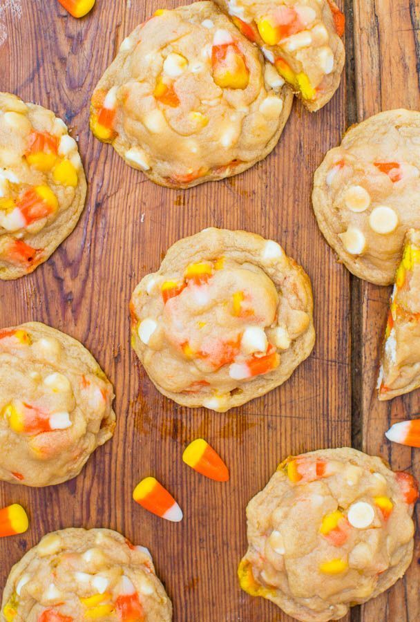 55+ Spooky, Delicious Halloween Desserts That Are Tasty and Creative -   19 candy corn cookies ideas
