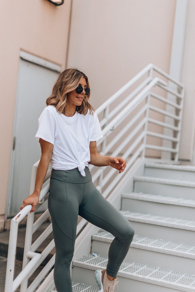 The color of leggings you need right now | Cella Jane -   athletic style Women