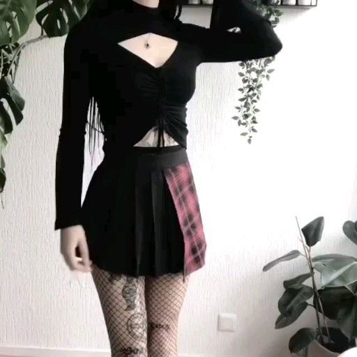 Red And Black Street Fashion Gothic Punk Irregular Mini Skirt -   diy Clothes goth