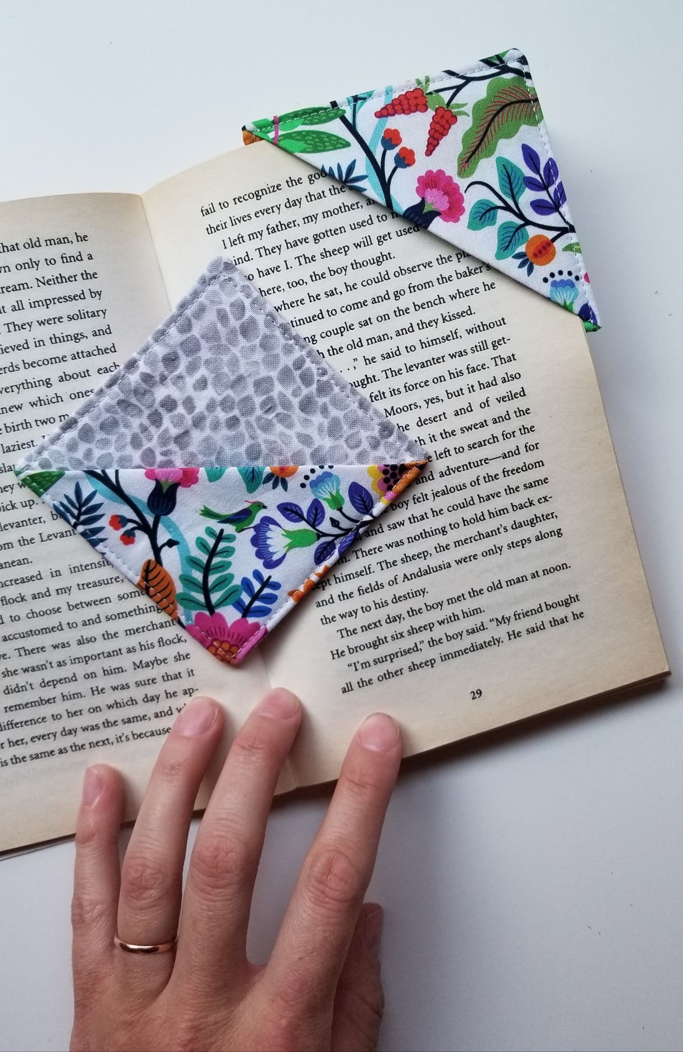 How To Make Quick & Easy Fabric Book Marks - -   diy Easy sewing