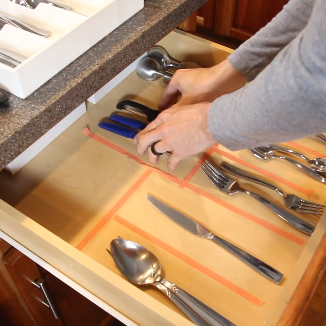 Make Custom DIY Drawer Dividers! -   diy Kitchen accessories