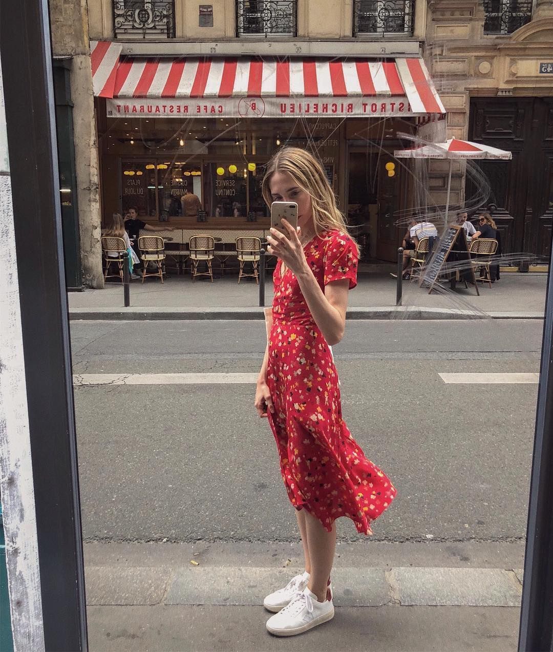 15 French Style Influencers Who Nail the Effortless Parisian Look -   french style Aesthetic