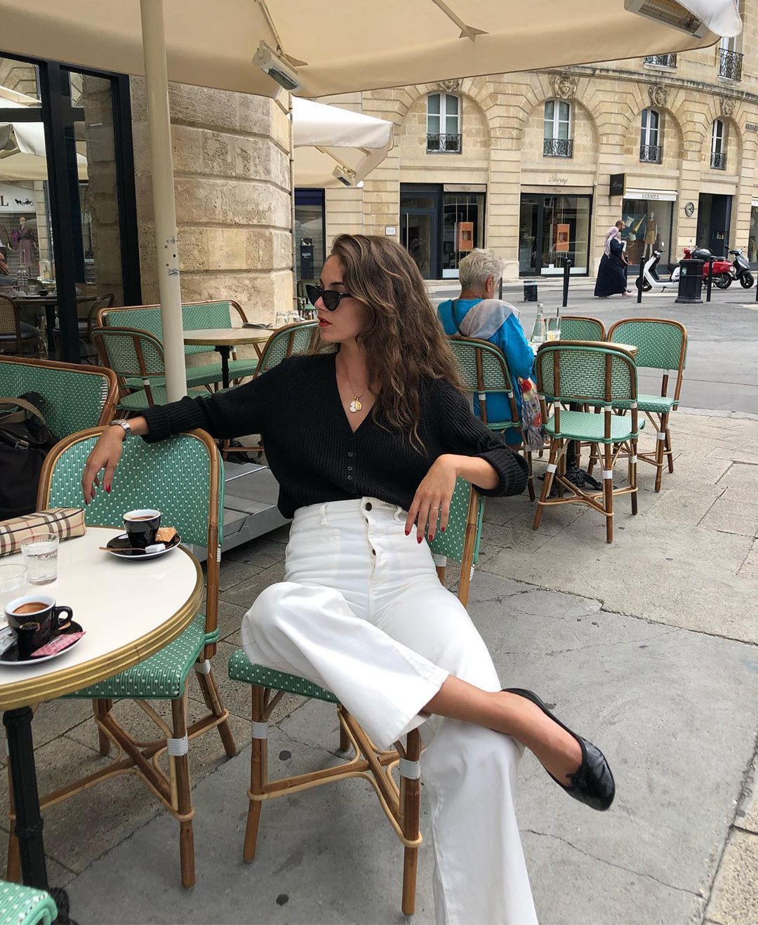 The French-Girl Way to Wear White Jeans for Fall -   french style Aesthetic