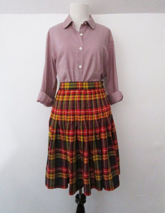 Vintage 90s Pleated Skirt Plaid Skirt 90s GAP Skirt Clueless | Etsy -   style 90s woman