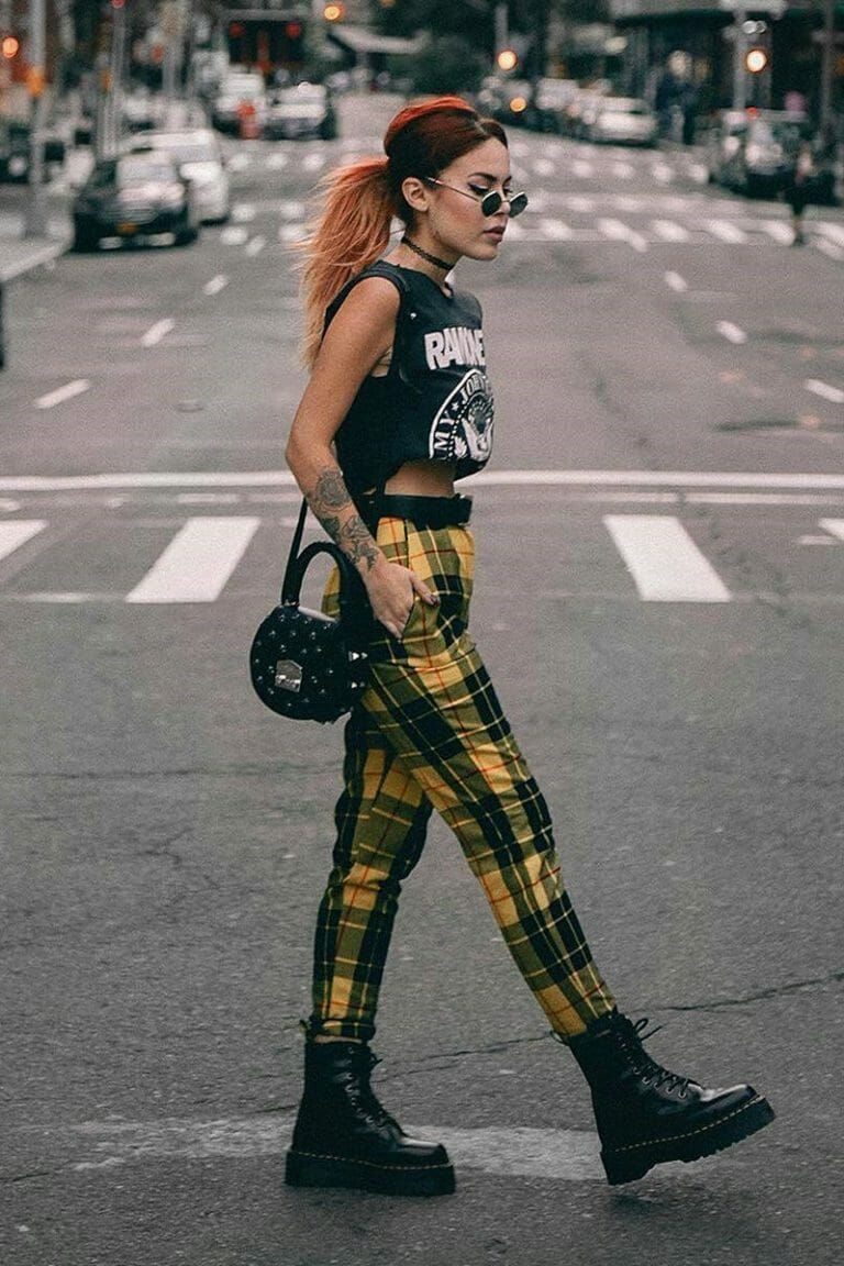 38 Street Style Grunge Looks to Wear Right Now -   style Edgy punk