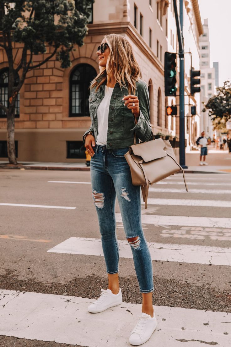 green military jacket and ripped jeans -   style Spring casual
