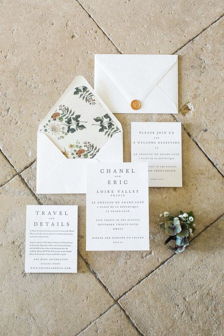 Classic Wedding Invitations for Traditional Brides and Grooms -   wedding Invites cheap