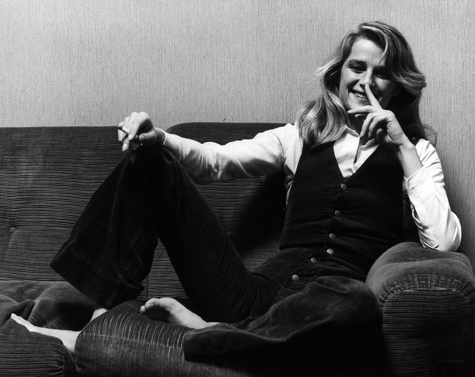 Charlotte Rampling's Elegant, Androgynous Style, Or the Reason God Created Women in Pants -   16 style Women androginous ideas