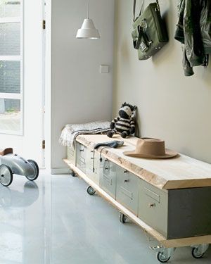 Opbergen en ophangen in de gang | vtwonen -   17 diy Interieur schoenen ideas