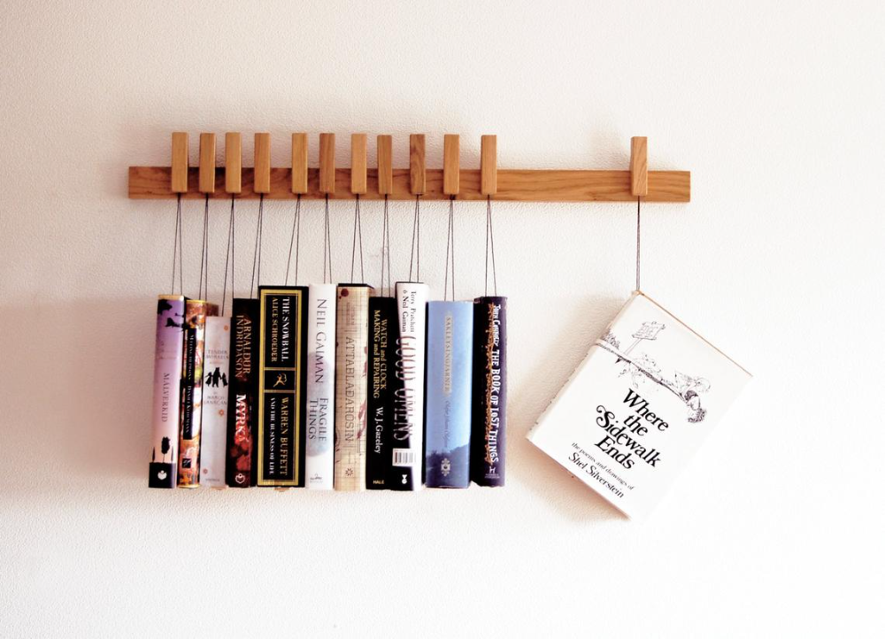 18 diy Bookshelf hanging ideas