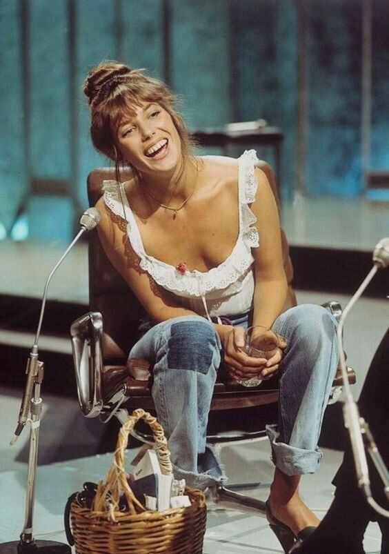 Style Icon: Jane Birkin — bees and bubbles -   18 style Icons boho ideas