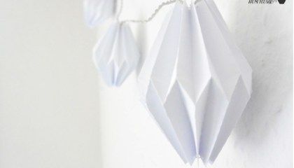 Origami on Christmas lights – makes a beautiful decor -   19 diy Paper diamond ideas