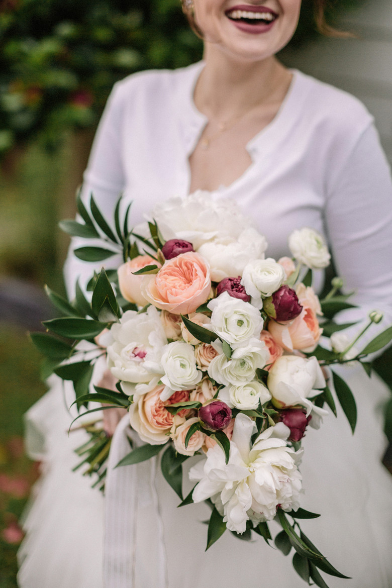 How to Make a DIY Wedding Bouquet | A Practical Wedding -   19 diy Wedding flowers ideas