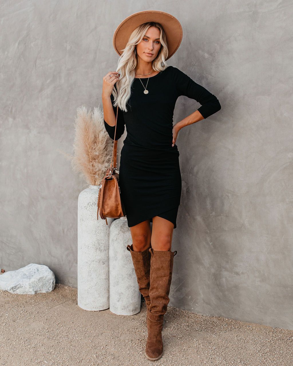 Rylan Long Sleeve Ruched Knit Dress - Black -   20 style Winter dress ideas