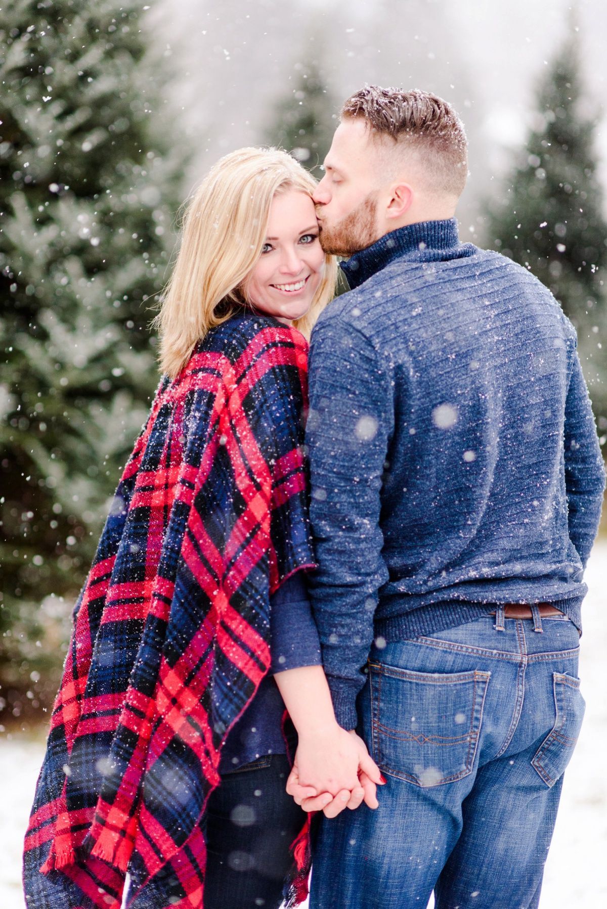 Snowy Christmas Tree Farm Engagement Session -   18 christmas photoshoot couples ideas