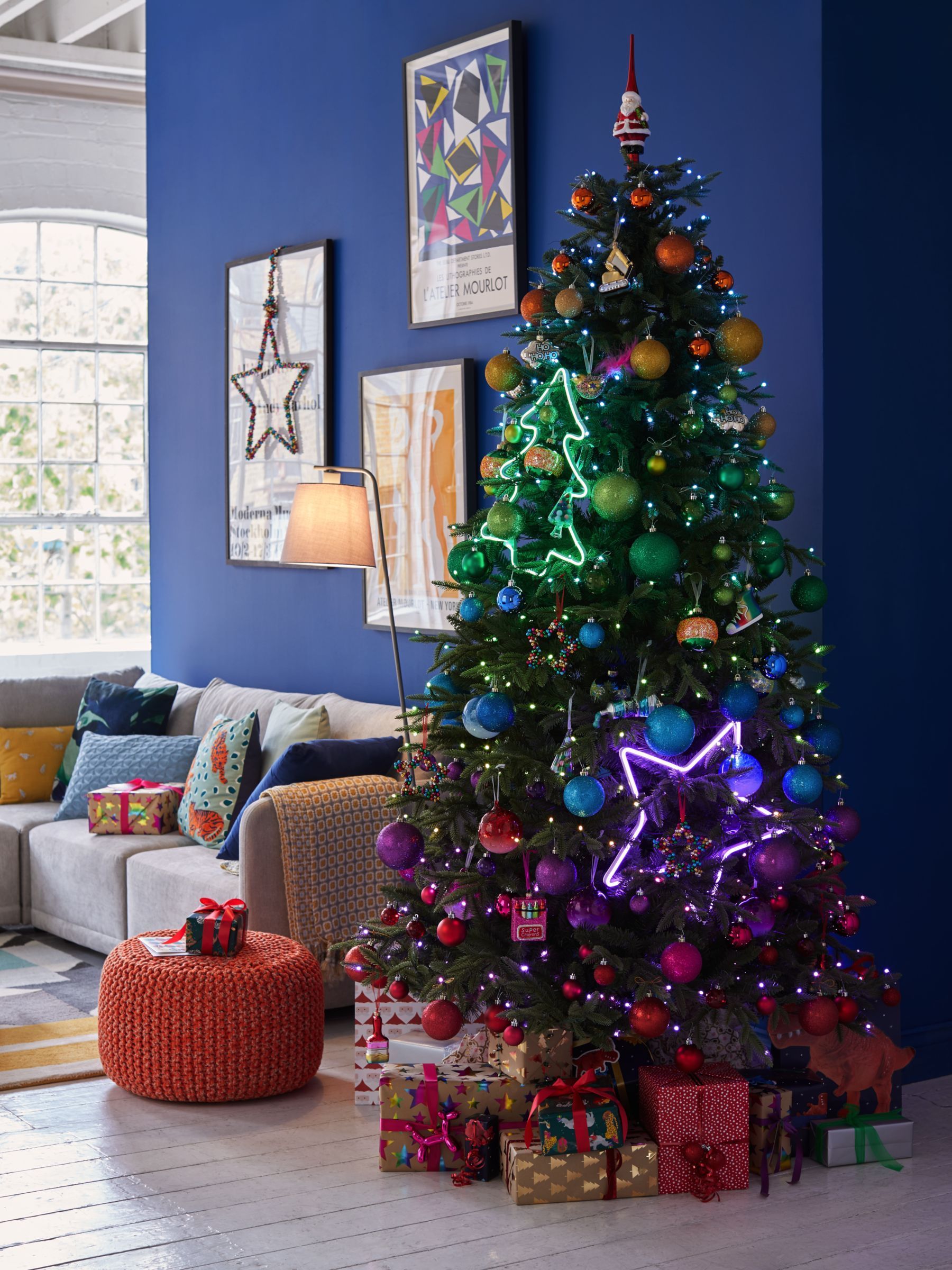 18 christmas tree themed ideas